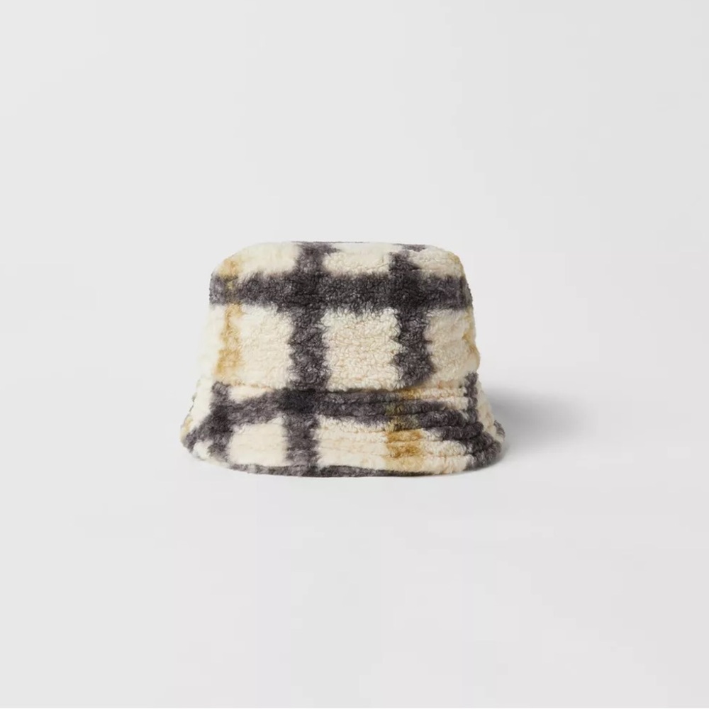 Zara kids boys girls plaid hat size 3-5 yrs